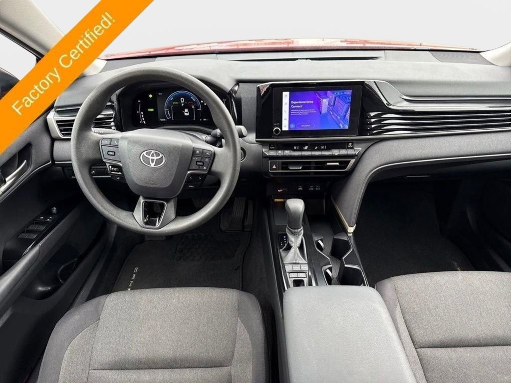 Used 2025 Toyota Camry LE image 22