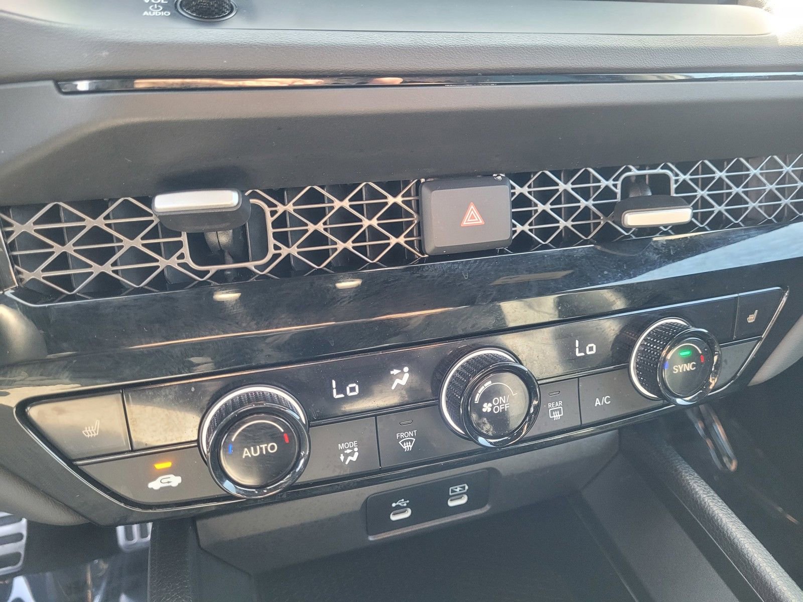 Certified 2024 Honda Accord Sport image 26