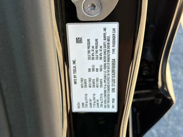 Used 2024 Tesla Model 3 Standard Range RWD image 36