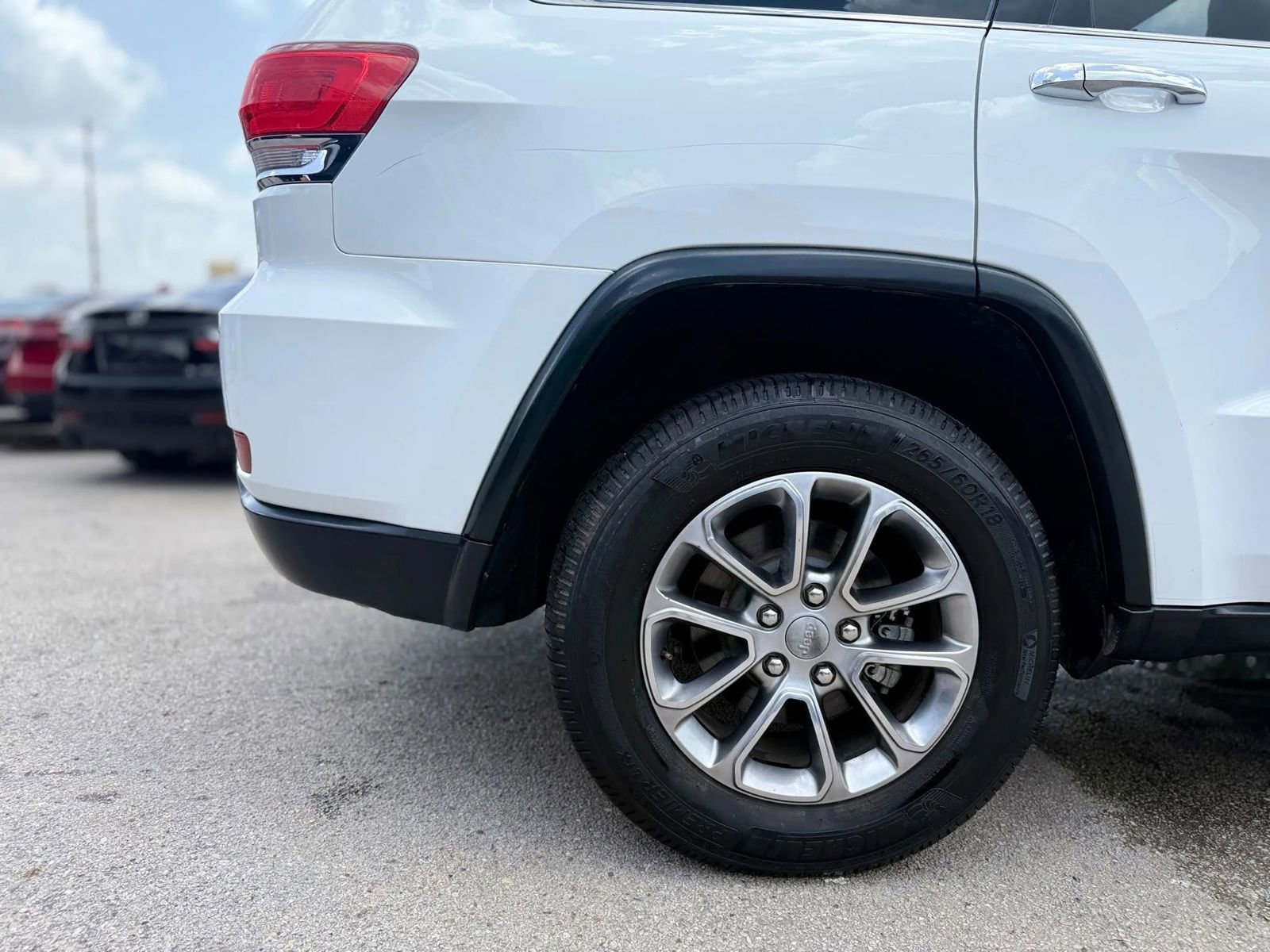 Used 2016 Jeep Grand Cherokee Limited w/ Trailer Tow Group IV RWD image 34