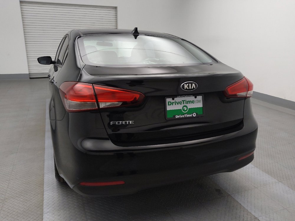 Used 2017 Kia Forte LX image 6