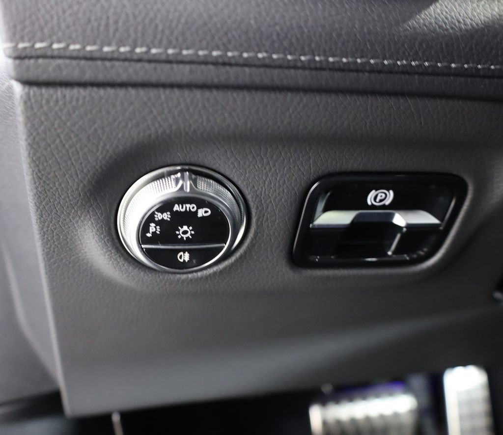 Used 2025 Mercedes-Benz EQS AMG 4MATIC image 11