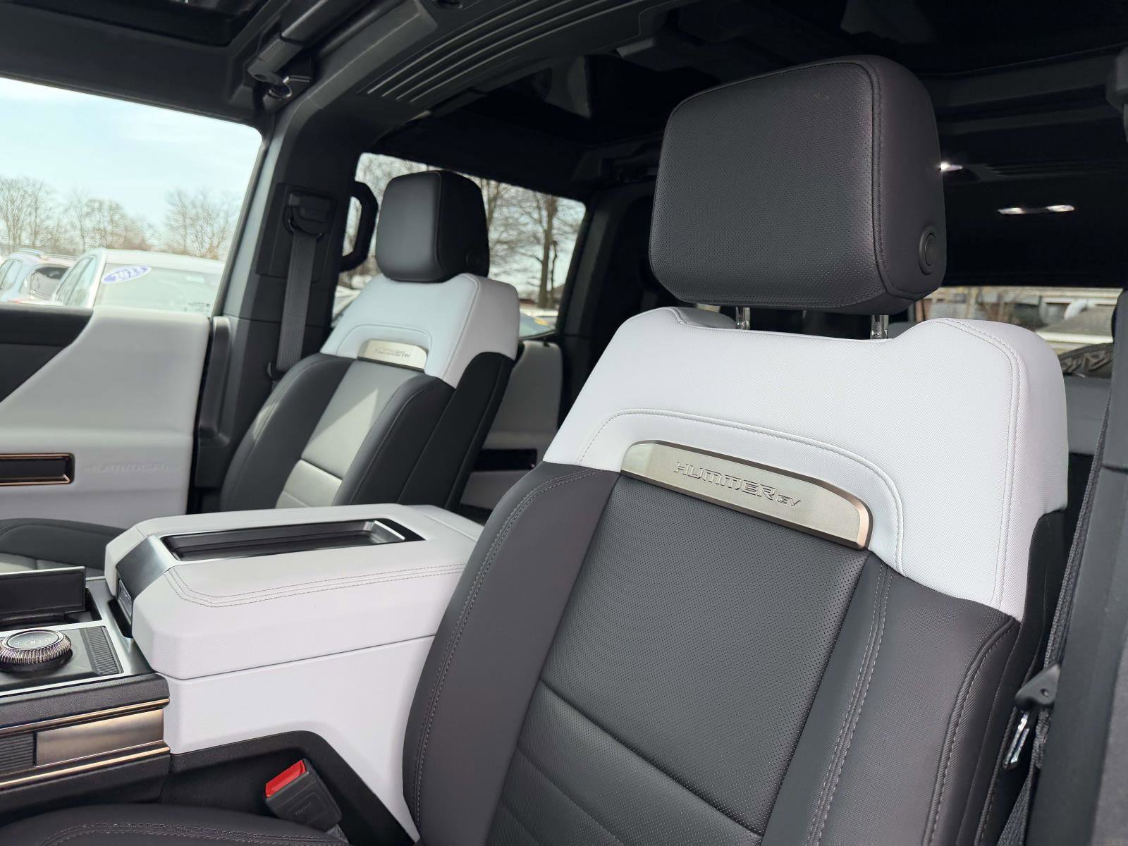 Certified 2024 GMC Hummer EV 2X w/ Extreme Off-Road Package image 11