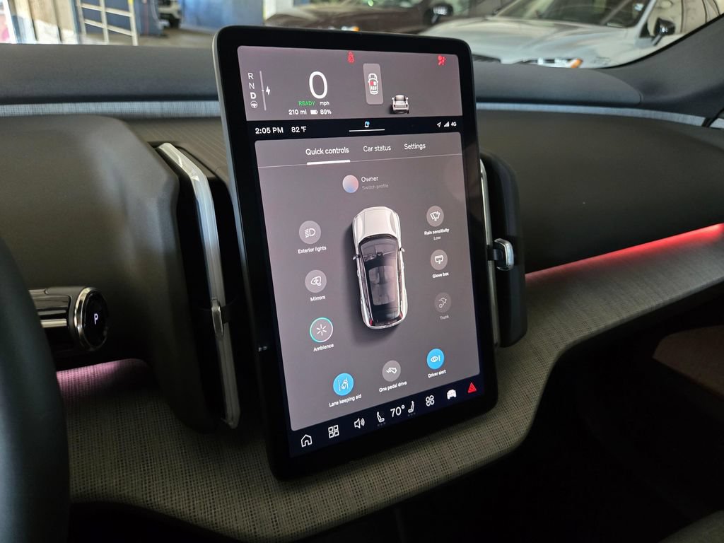 Certified 2025 Volvo EX30 Ultra AWD/4WD image 24