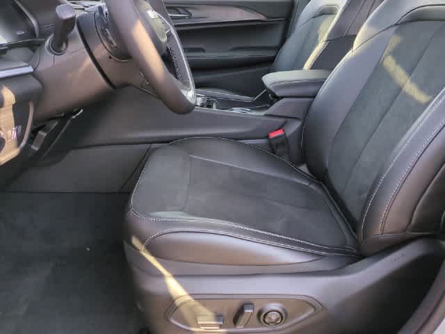 Certified 2024 Jeep Grand Cherokee L Altitude AWD/4WD image 17