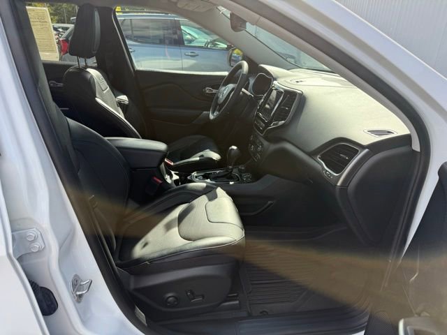 Used 2022 Jeep Cherokee Limited w/ Mopar Interior Package image 29