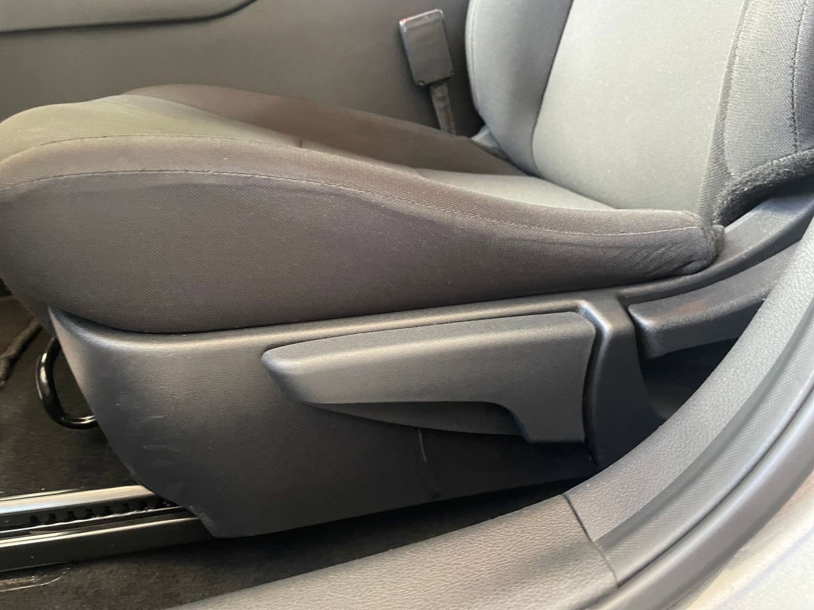 Used 2025 Nissan Sentra S image 22