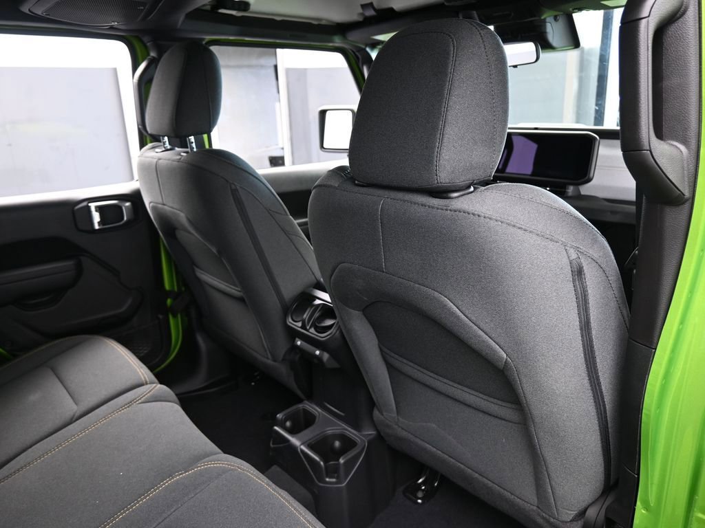 Used 2025 Jeep Wrangler Sport S image 45
