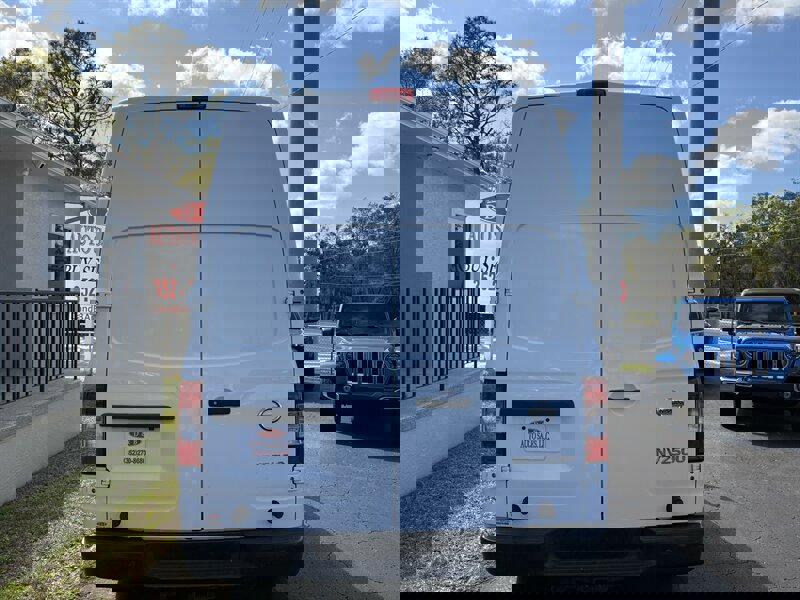 Used 2018 Nissan NV 2500 SV image 5