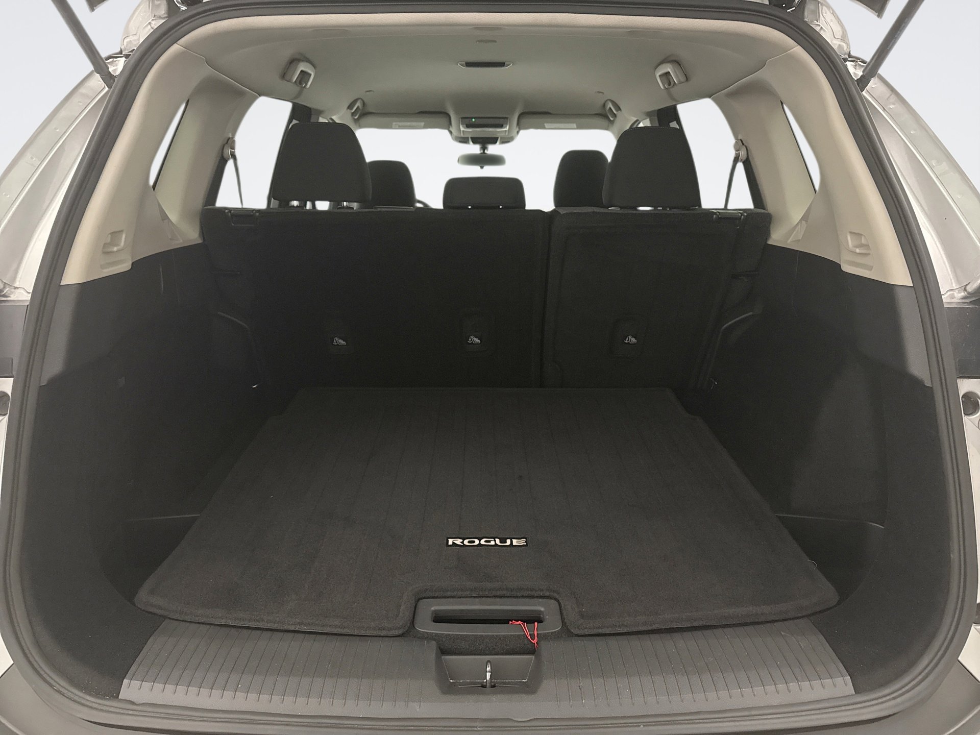 Used 2023 Nissan Rogue SV AWD/4WD image 19