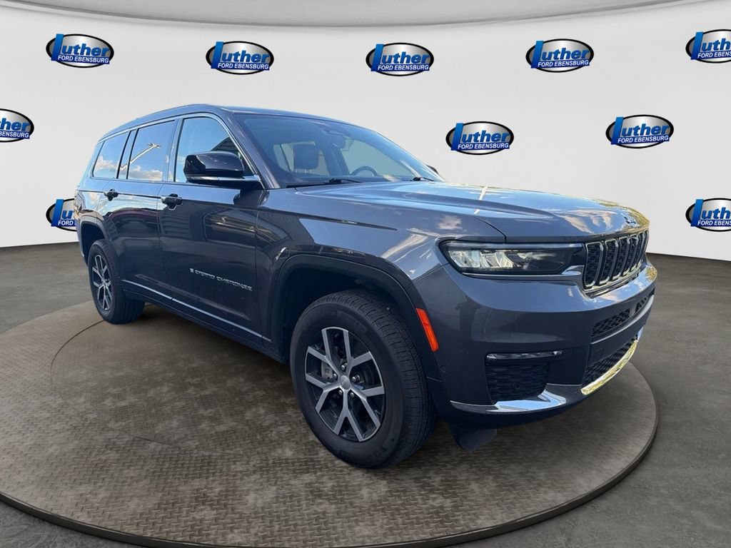 Used 2023 Jeep Grand Cherokee L Limited w/ Luxury Tech Group II AWD/4WD image 10