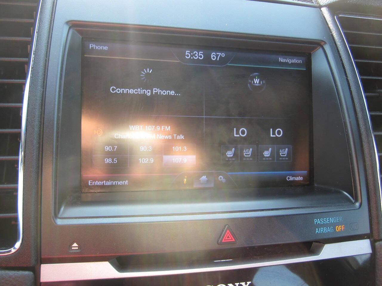 Used 2013 Ford Taurus Limited FWD image 21