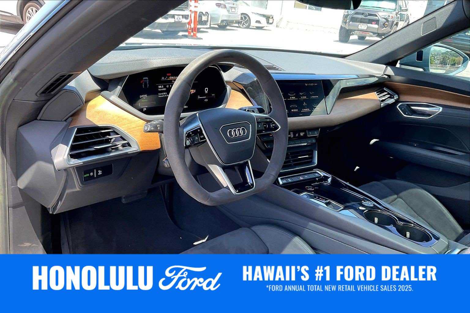 Used 2023 Audi e-tron GT Premium Plus AWD/4WD image 2