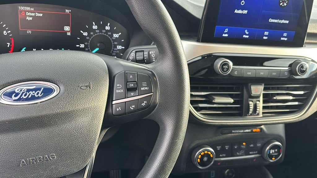 Used 2020 Ford Escape SE image 18