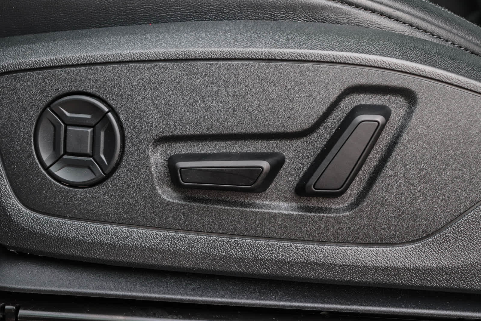 Used 2023 Audi Q3 2.0T Premium w/ 19" Wheel Package image 28