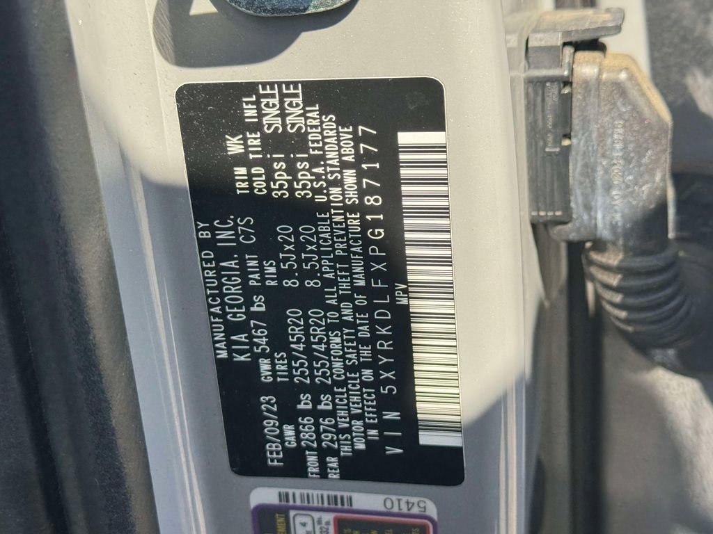 Used 2023 Kia Sorento SX Prestige image 18