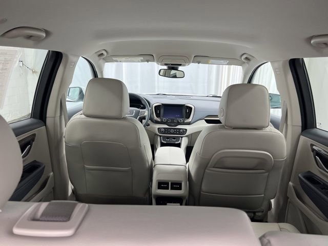 Used 2024 GMC Terrain Denali w/ Denali Premium Package image 10