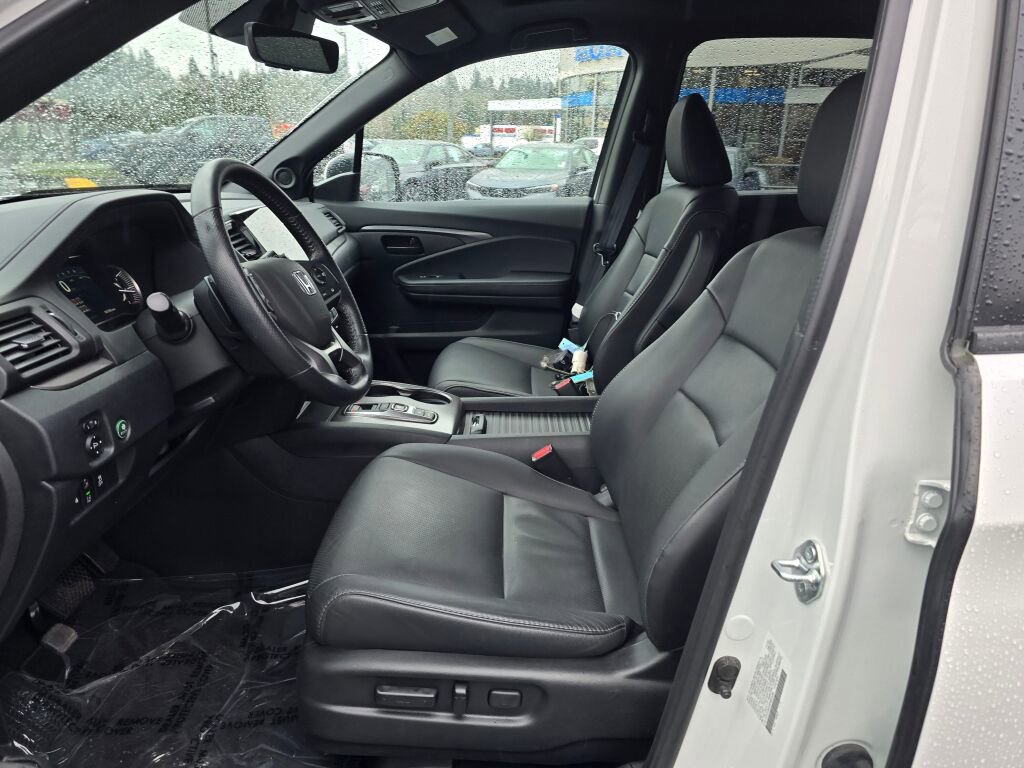 Certified 2023 Honda Passport EX-L image 3