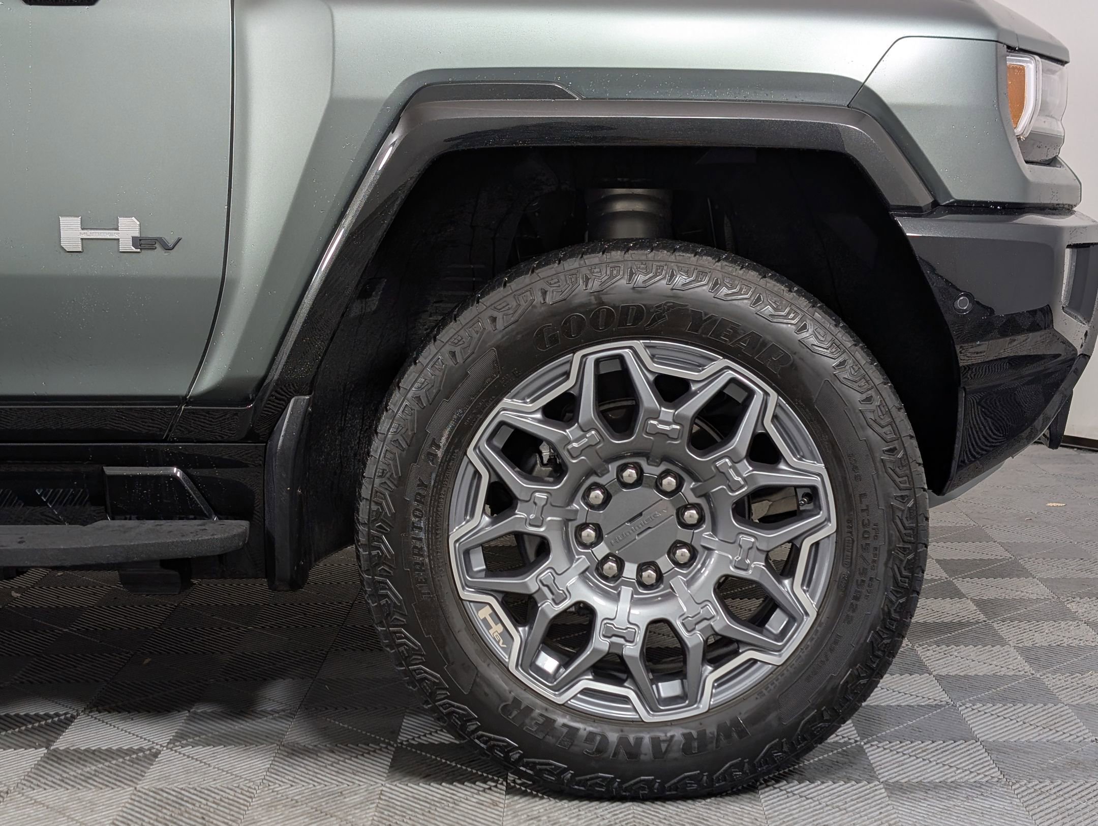 Used 2024 GMC Hummer EV 3X image 14