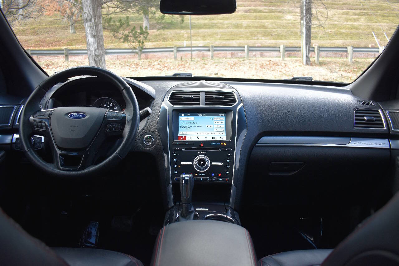 Used 2017 Ford Explorer Sport w/ Equipment Group 401A image 18