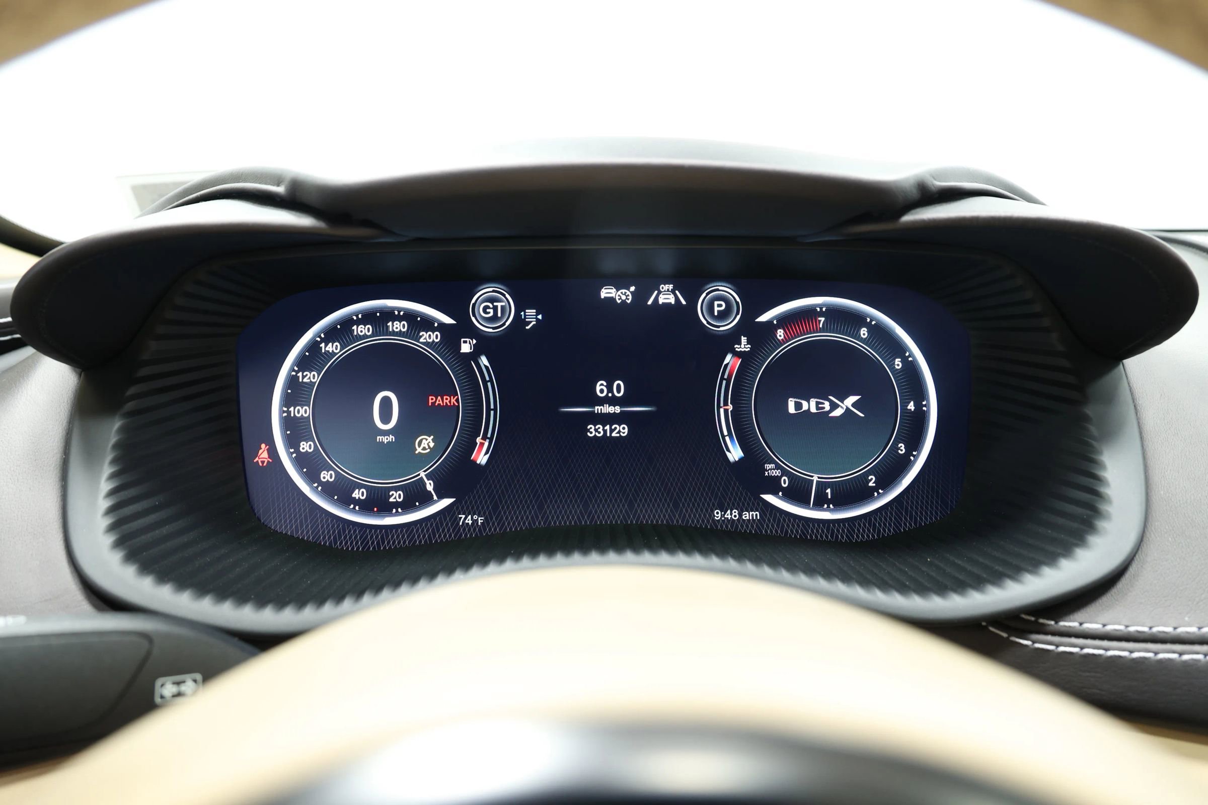 Used 2021 Aston Martin DBX image 28