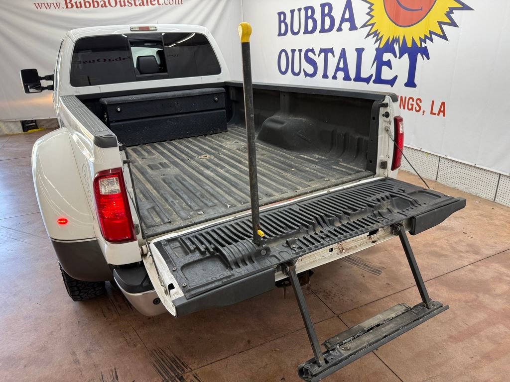 Used 2016 Ford F350 Lariat w/ Lariat Ultimate Package image 18