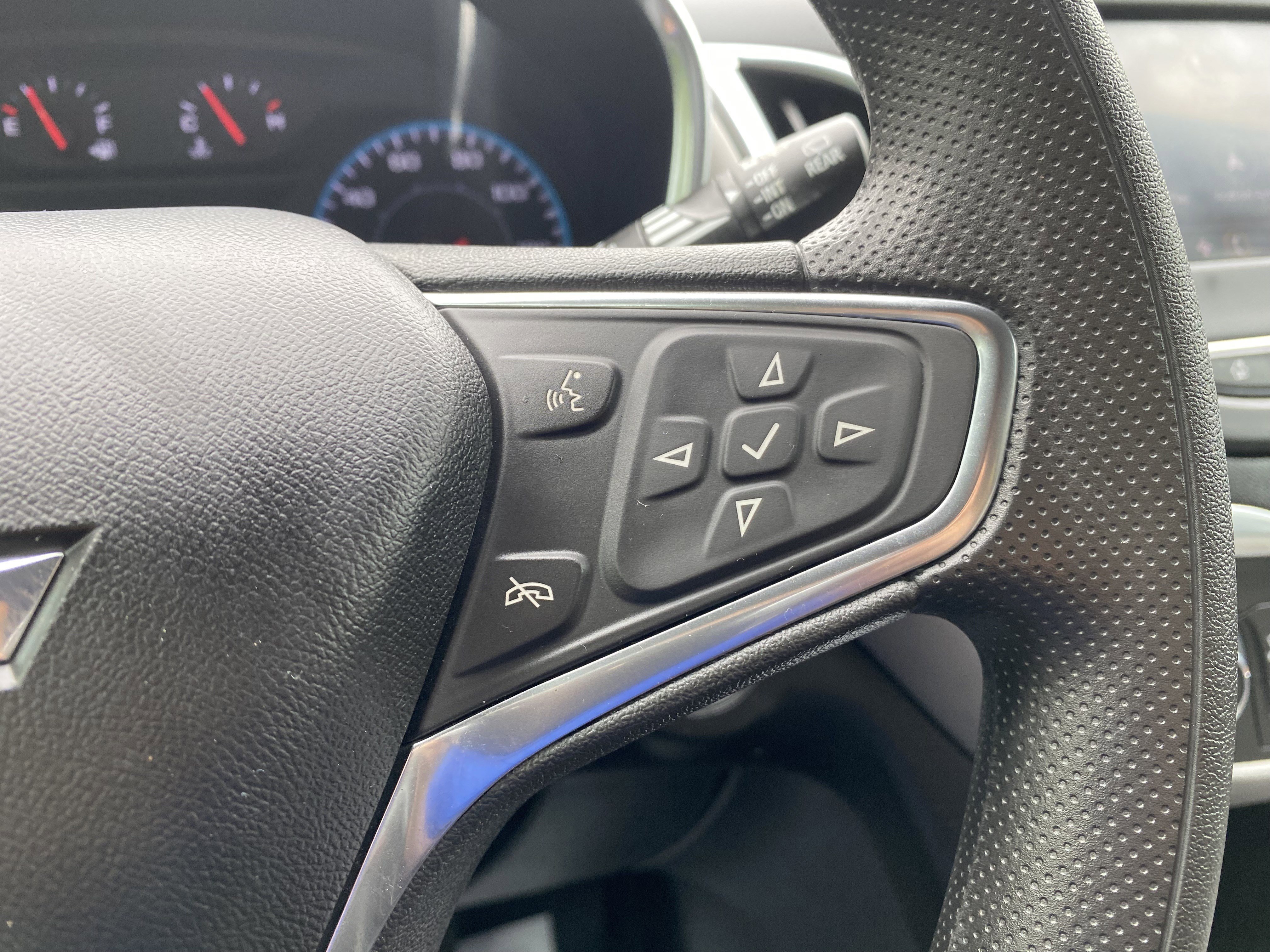 Used 2021 Chevrolet Equinox LS w/ LS Convenience Package image 20