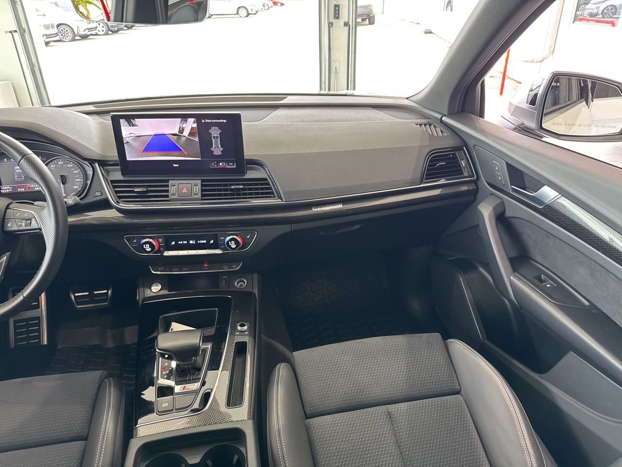 Used 2024 Audi SQ5 Premium image 45