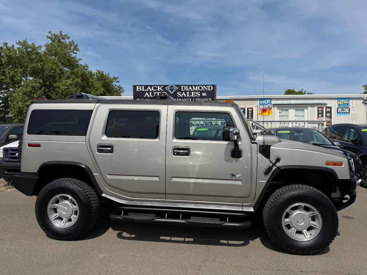 Used 2004 HUMMER H2 w/ Preferred Equipment Group image 8
