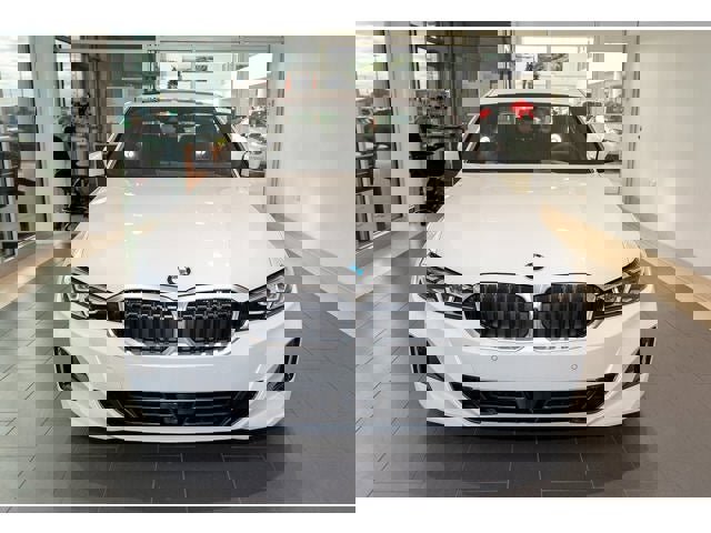 New 2026 BMW 330i xDrive Sedan w/ Premium Package image 42