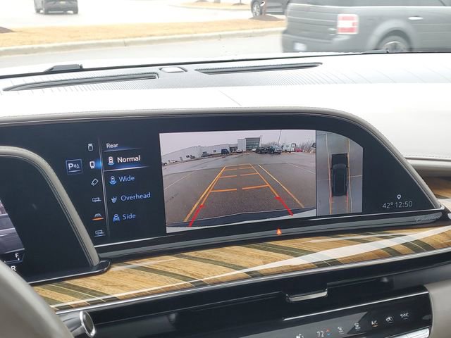 Used 2022 Cadillac Escalade ESV Sport Platinum w/ Heavy-Duty Trailer Package image 22