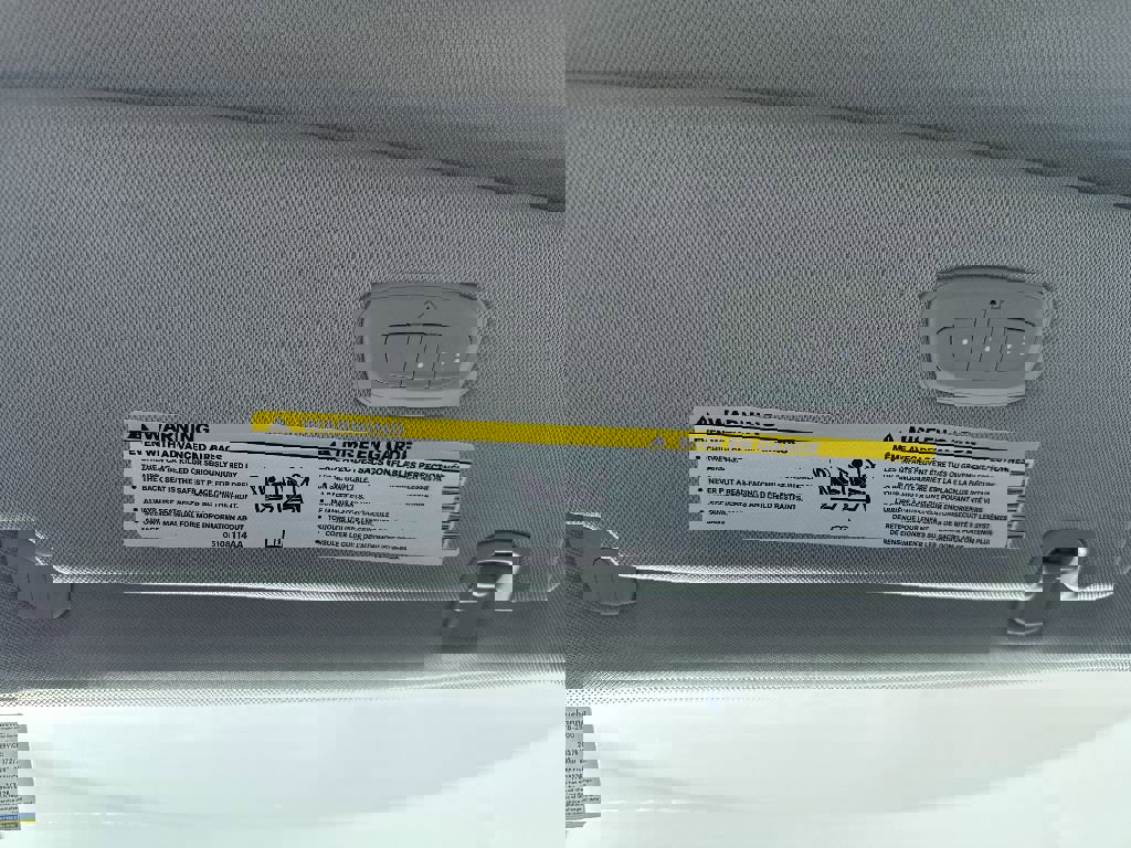 Used 2023 Chrysler Pacifica Limited image 42