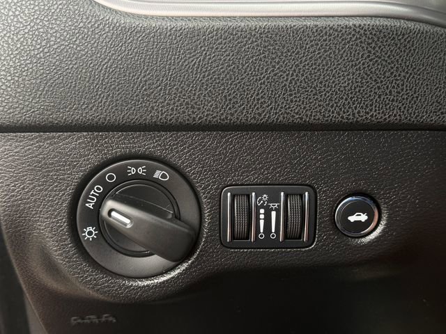 Used 2023 Dodge Charger R/T w/ Blacktop Package RWD image 18