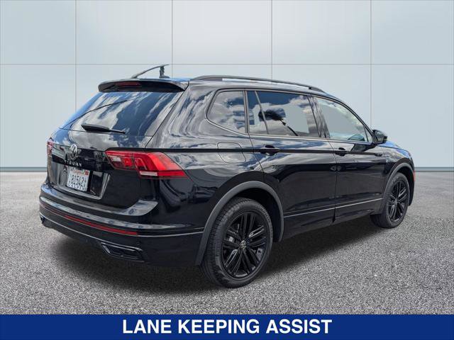 Certified 2022 Volkswagen Tiguan SE R-Line FWD image 5