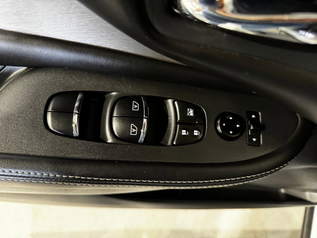 Used 2022 Nissan Murano SL AWD/4WD image 18