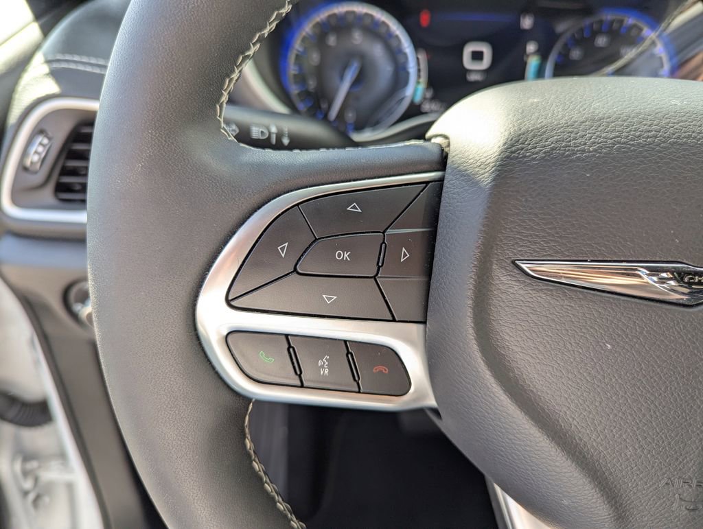 New 2026 Chrysler Pacifica Select FWD image 22