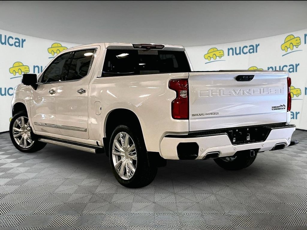 Used 2024 Chevrolet Silverado 1500 High Country AWD/4WD image 4