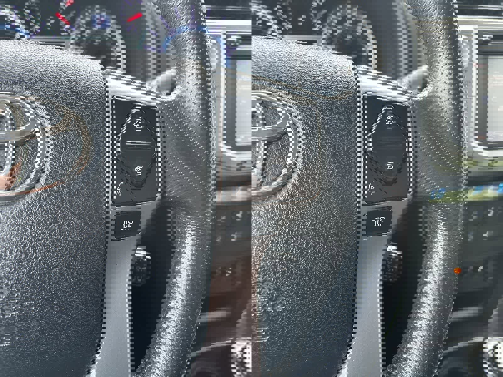 Used 2015 Toyota 4Runner Limited image 10