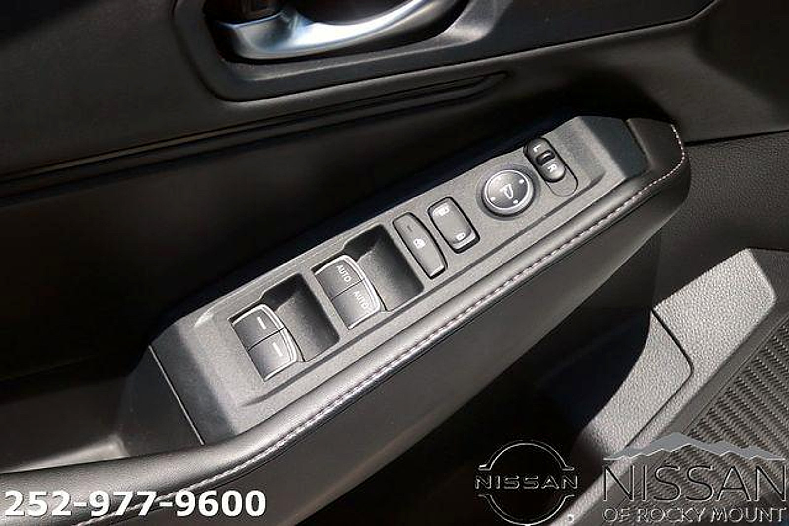 Used 2024 Honda Accord Sport image 11