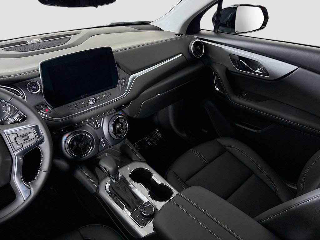 New 2025 Chevrolet Blazer LT w/ Sound & Technology Package image 24