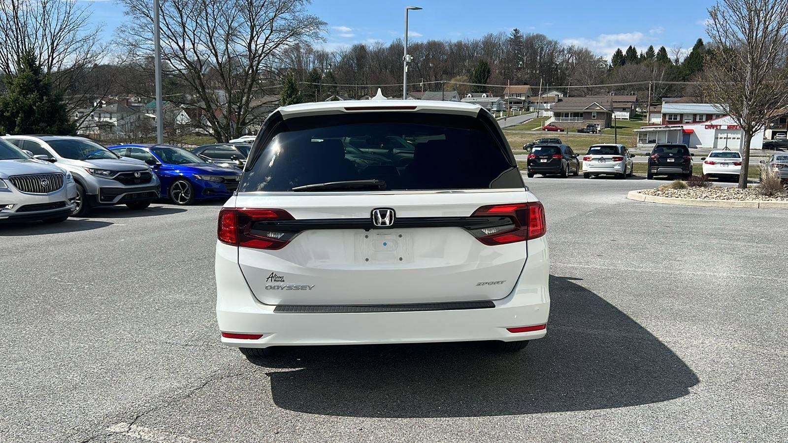 Used 2024 Honda Odyssey Sport image 4