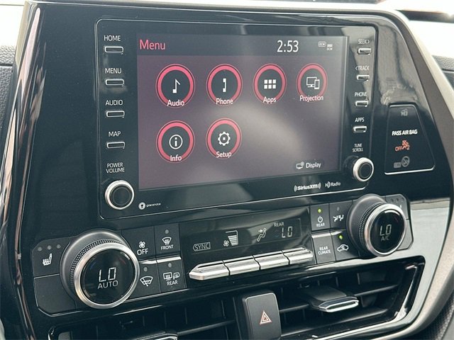 Used 2022 Toyota Highlander XLE image 40