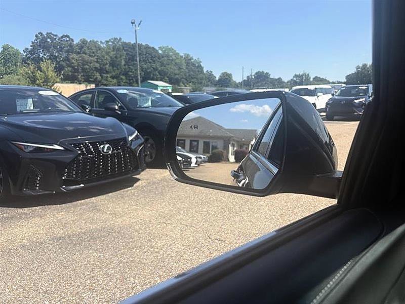 Used 2024 Cadillac CT4 Luxury RWD image 35