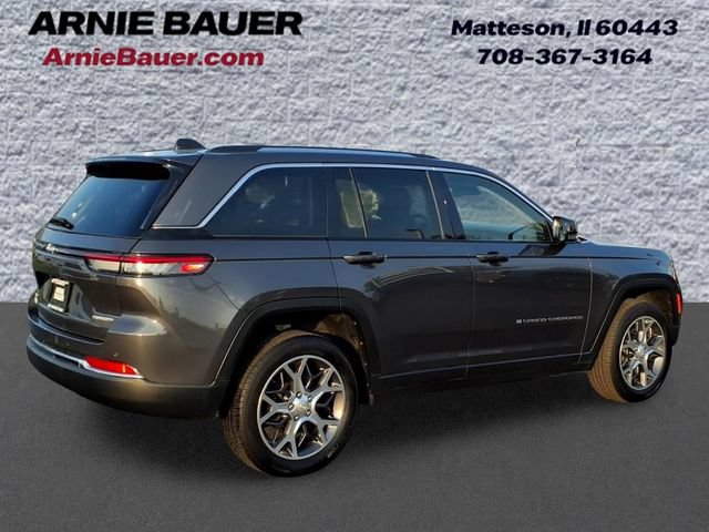 Used 2022 Jeep Grand Cherokee Limited AWD/4WD image 6