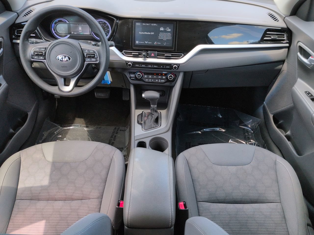 Used 2020 Kia Niro LX FWD image 15