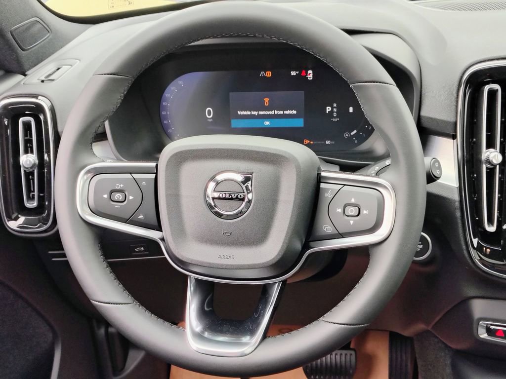 New 2026 Volvo XC40 B5 Ultra w/ Climate Package AWD/4WD image 22