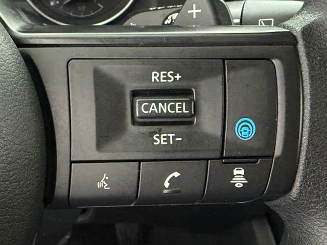 Used 2024 Nissan Rogue SV FWD image 12