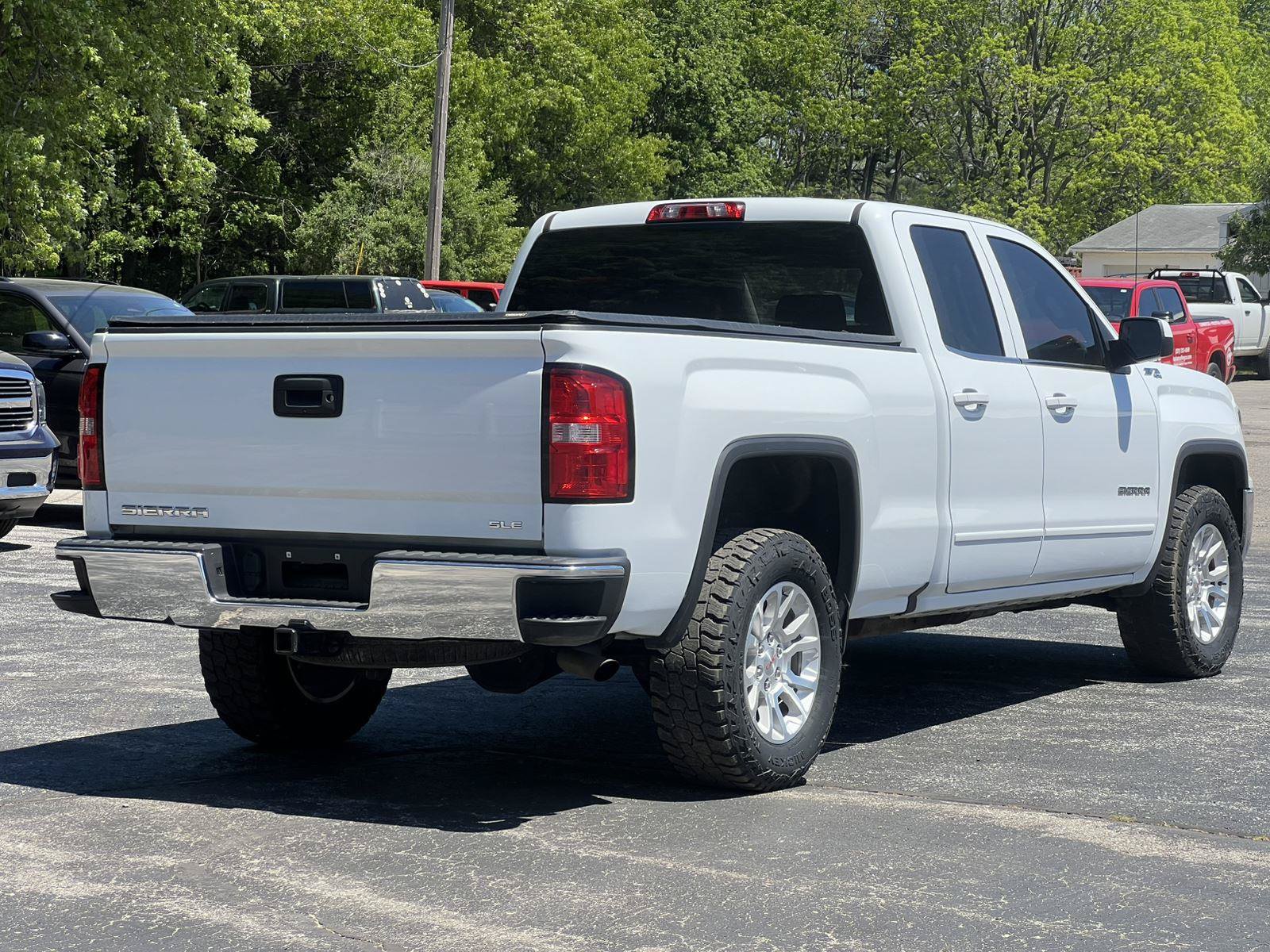 Used 2017 GMC Sierra 1500 SLE w/ SLE Value Package AWD/4WD image 41