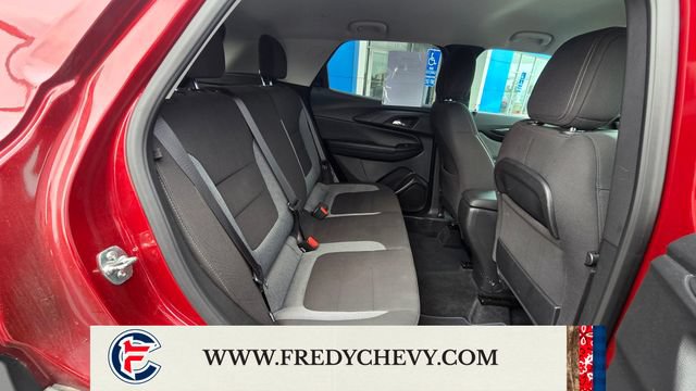 Used 2025 Chevrolet TrailBlazer LT AWD/4WD image 23