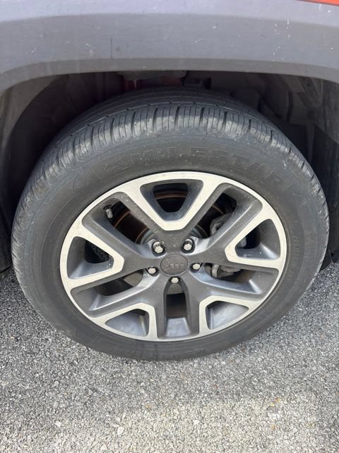 Used 2016 Jeep Renegade Latitude FWD image 54